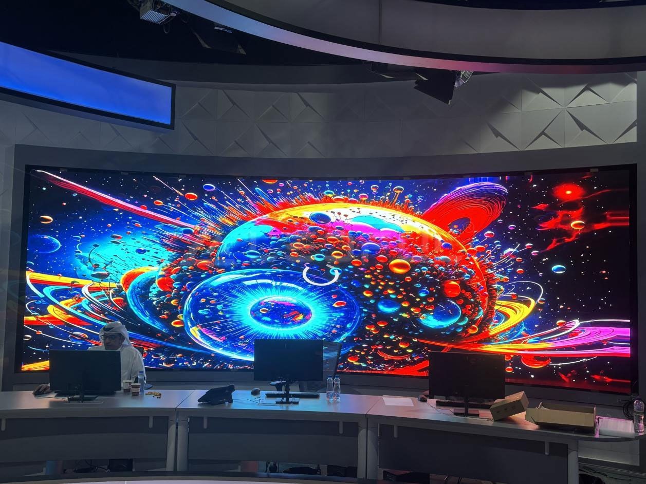 kuwait-television-indoor-curved-screen6.jpg